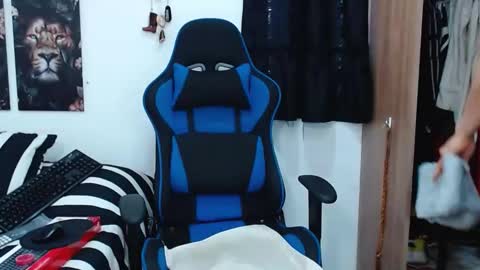 Snapshot of griego01 chatting on 03.09.25 griego01 online show from 03.09.25