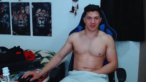 Snapshot of griego01 chatting on 03.12.25 griego01 online show from 03.12.25