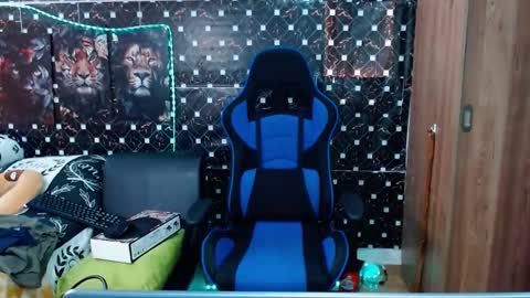 Snapshot of griego01 chatting on 09.13.25 griego01 online show from 09.13.25