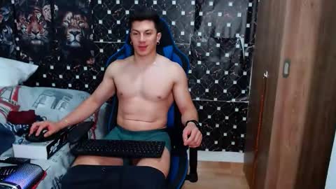 griego01 online show from 12.17.25