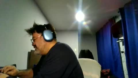 Snapshot of griegozorbatos chatting on 05.19.26 griegozorbatos online show from 05.19.26