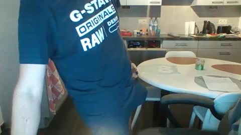 Snapshot of griesie chatting on 02.04.25 Griesie online show from 02.04.25