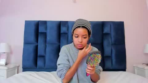 Snapshot of grishamochka chatting on 12.05.25 Grisha online show from 12.05.25