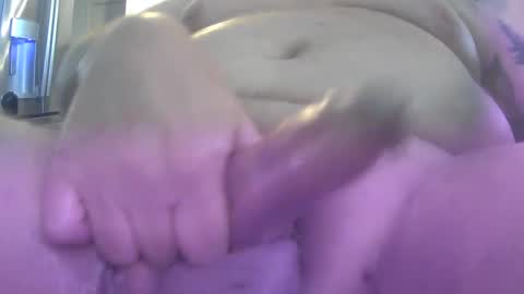 Snapshot of grneyedlion327 chatting on 09.26.25 grneyedlion327 online show from 09.26.25