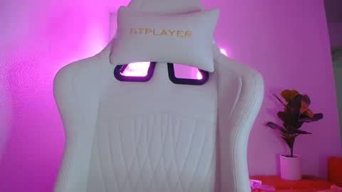 daphne online show from 02.10.25