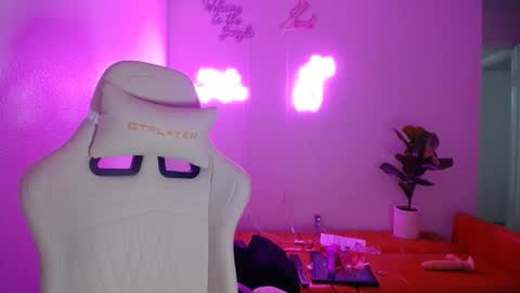 daphne online show from 03.09.25