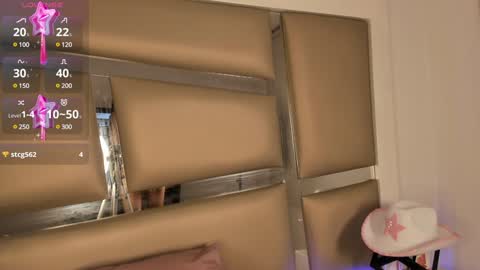 Snapshot of grupojade chatting on 12.02.24 grupojade online show from 12.02.24