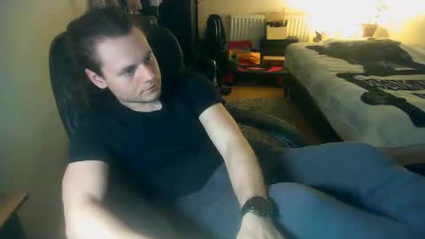 Snapshot of gsjw chatting on 11.24.25 Gizzy online show from 11.24.25