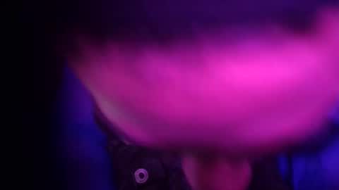 Snapshot of gswaze12 chatting on 11.11.25 GSwaze online show from 11.11.25