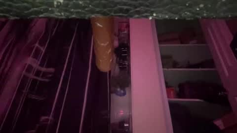 Snapshot of gswaze12 chatting on 11.14.25 GSwaze online show from 11.14.25