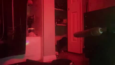 Snapshot of gswaze12 chatting on 11.16.25 GSwaze online show from 11.16.25