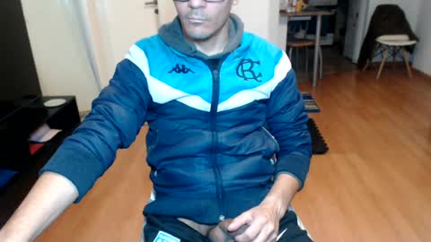 Snapshot of guachin_new chatting on 08.08.26 guachin_new online show from 08.08.26