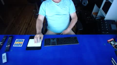 guesswhatigot2 online show from 12.02.24