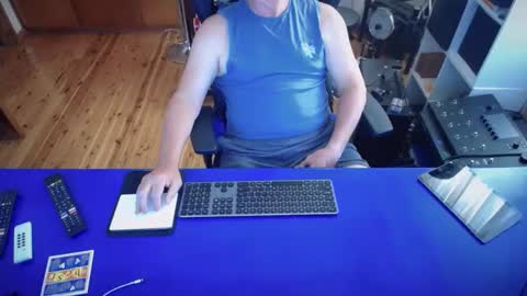 guesswhatigot2 online show from 02.21.25