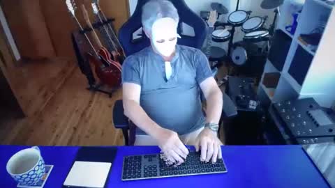 guesswhatigot2 online show from 02.28.25