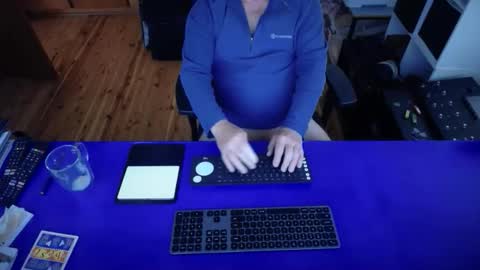 guesswhatigot2 online show from 09.27.25