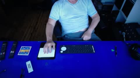 guesswhatigot2 online show from 11.27.25