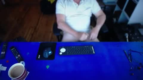 guesswhatigot2 online show from 02.04.26