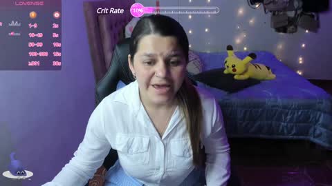 Hello Im Julieta Im 25 years old welcome to my room have fun and be happy. online show from 01.27.25