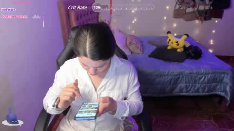 Hello Im Julieta Im 25 years old welcome to my room have fun and be happy. online show from 02.17.25