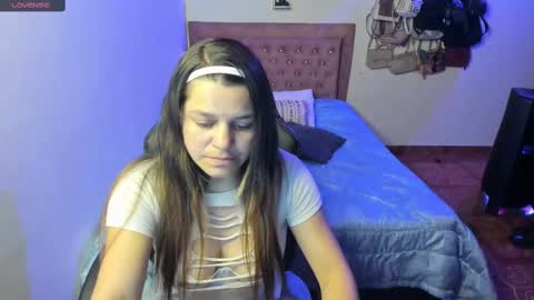 Hello Im Julieta Im 25 years old welcome to my room have fun and be happy. online show from 03.02.25