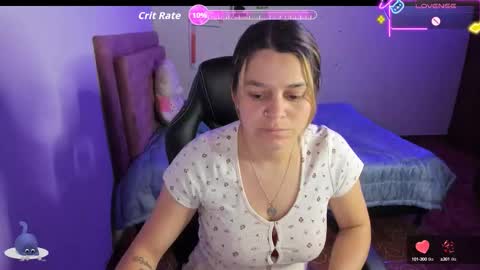 Hello Im Julieta Im 25 years old welcome to my room have fun and be happy. online show from 09.13.25