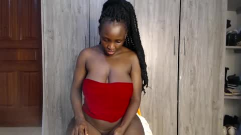 Snapshot of gulpess chatting on 12.23.24 Miss Incredible online show from 12.23.24