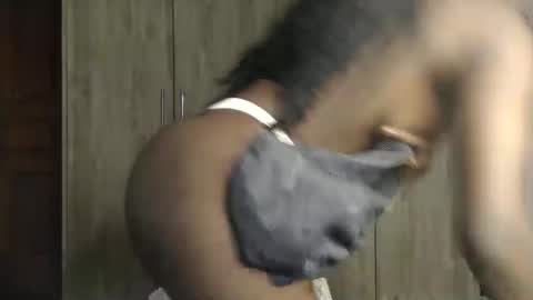 Snapshot of gulpess chatting on 02.07.25 Miss Incredible online show from 02.07.25