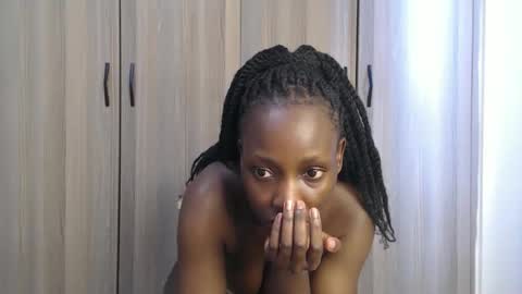 Snapshot of gulpess chatting on 10.18.25 Miss Incredible online show from 10.18.25