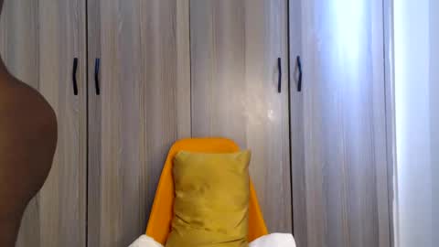 Miss Incredible online show from 06.17.26