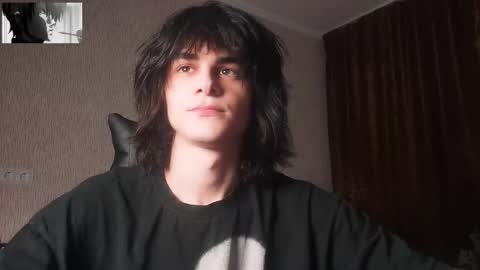 Snapshot of gushill_ chatting on 10.26.25 gushill_ online show from 10.26.25