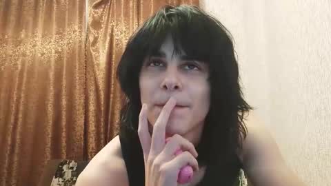 Snapshot of gushill_ chatting on 11.20.25 gushill_ online show from 11.20.25