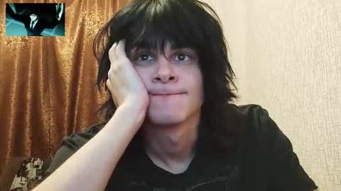 Snapshot of gushill_ chatting on 12.03.25 gushill_ online show from 12.03.25