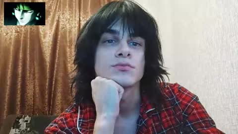 Snapshot of gushill_ chatting on 12.04.25 gushill_ online show from 12.04.25