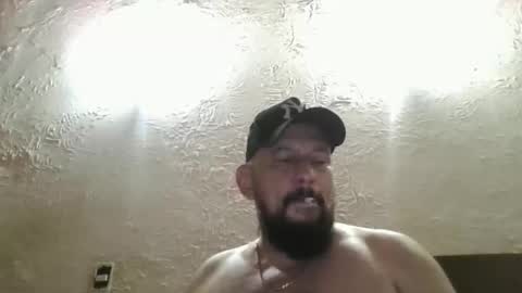 Snapshot of gustavo1350 chatting on 02.14.26 gustavo1350 online show from 02.14.26