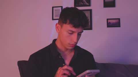 Snapshot of guy_twinks chatting on 01.14.26 Gabriel online show from 01.14.26