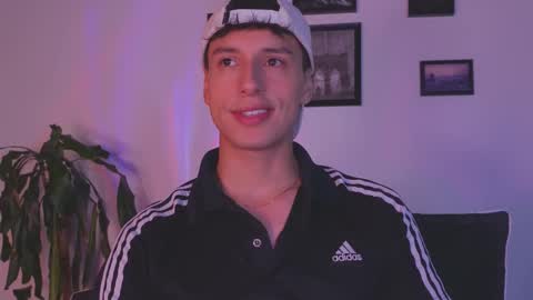 Snapshot of guy_twinks chatting on 01.17.26 Gabriel online show from 01.17.26