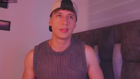 Snapshot of guy_twinks chatting on 03.05.26 Gabriel online show from 03.05.26