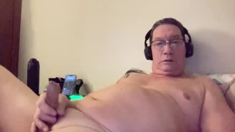 Snapshot of gwashere4u chatting on 12.29.24 gwashere4u online show from 12.29.24