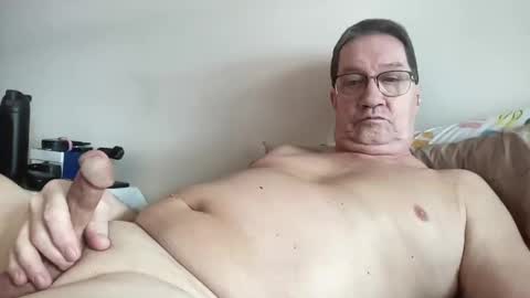 Snapshot of gwashere4u chatting on 02.11.25 gwashere4u online show from 02.11.25