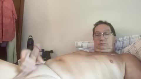 Snapshot of gwashere4u chatting on 09.08.25 gwashere4u online show from 09.08.25