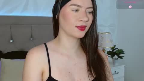 Gwen Drew online show from 10.14.25