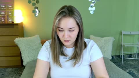 Snapshot of gwen_lady chatting on 01.09.25 Sweety Kitty online show from 01.09.25