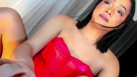 Call me Miss Gwen online show from 10.16.25