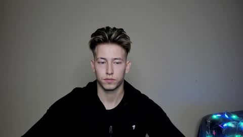 Snapshot of gym_alpha chatting on 12.13.24 Oliver online show from 12.13.24