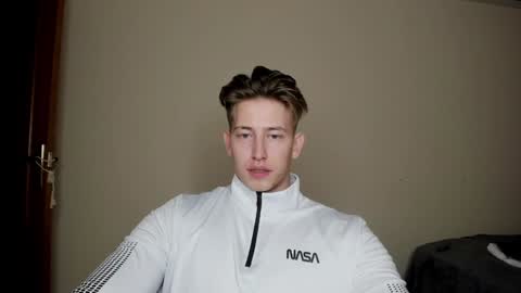 Snapshot of gym_alpha chatting on 12.21.24 Oliver online show from 12.21.24