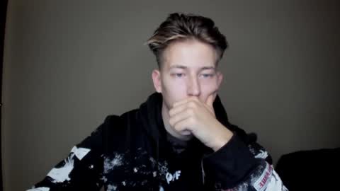 Snapshot of gym_alpha chatting on 01.09.25 Oliver online show from 01.09.25