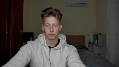 Snapshot of gym_alpha chatting on 02.17.25 Oliver online show from 02.17.25