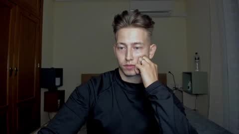 Snapshot of gym_alpha chatting on 02.28.25 Oliver online show from 02.28.25