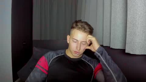 Snapshot of gym_alpha chatting on 09.16.25 Oliver online show from 09.16.25